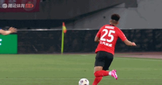 1620267578965075584.gif 买提江.gif